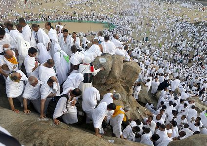 بدء تفويج حجاج فلسطين من مكة الى صعيد عرفة