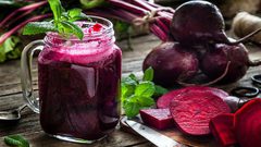 دراسة: عصير الشمندر يحميك من خطر الإصابة بنوبة قلبية