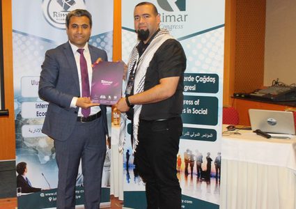 الطالب نور الأسعد يحصل على درع التميز في في مؤتمرين علميين دوليين