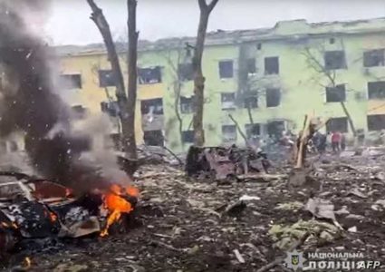 ضربة صاروخية روسية تقتل ثمانية أشخاص شرق أوكرانيا