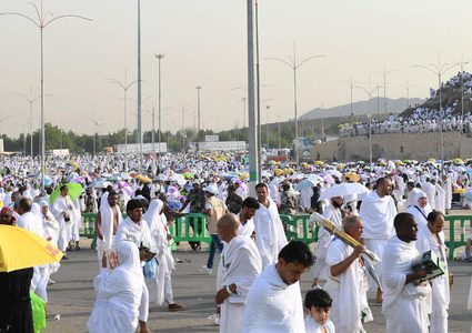 اصابة اكثر من ٢٠٠٠ حاج في اجهاد حراري منذ بداية الحج