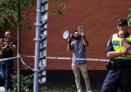 ادانات عربية ودولية واسعة لحرق نسخة من المصحف في السويد