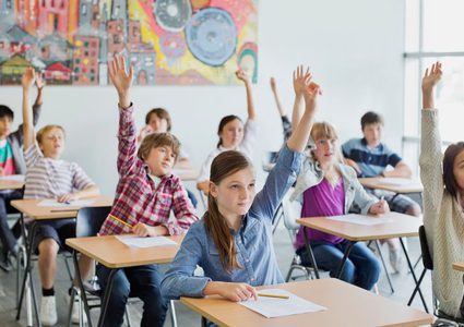 تحذير جدي من خطورة أبنية المدارس على صحة الطلاب