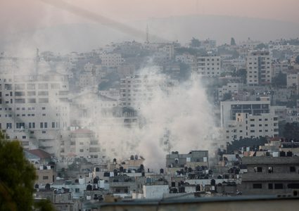 الاحتلال يواصل عدوانه على مخيم جنين لليوم الثاني