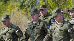 ضابط مخابرات أمريكي: الجيش الروسي يغير قواعد "اللعبة" بتكتيكات تفوق خيال جنرالات