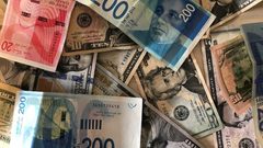 أسعار صرف العملات لليوم الأربعاء