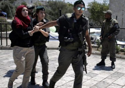 71 حالة اعتقال لنساء وفتيات خلال العام الحالي بالضفة