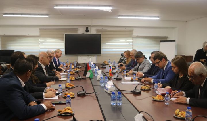 وزارة العمل ونظيرتها الروسية تبحثان سبل التعاون في مجال التدريب المهني والتقني