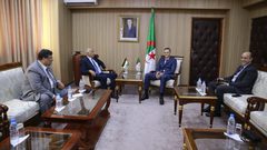 الرجوب يبحث مع وزير الشباب والرياضة الجزائري تعزيز التعاون