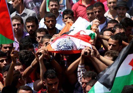 تشييع جثمان الشهيد علاء قيسية في بلدة الظاهرية جنوب الخليل