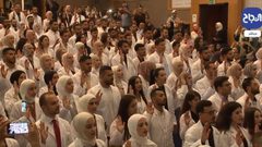 الهيئة التدريسية في كلية الطب وعلوم الصحة بالنجاح تقدم التهاني للخريجين