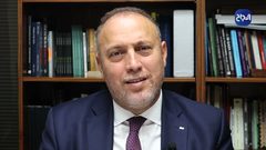 السفير الفلسطيني د. حسام تهنئة موجهة إلى طلبة الطب في جامعة النجاح الوطنية