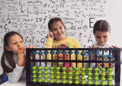 فلسطين تشارك في البطولة العربية للحساب الذهني بتونس