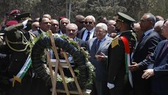 صبيحات: زيارة الرئيس لمقبرة الشهداء لها بعد معنوي ايجابي كبير على أسر الشهداء