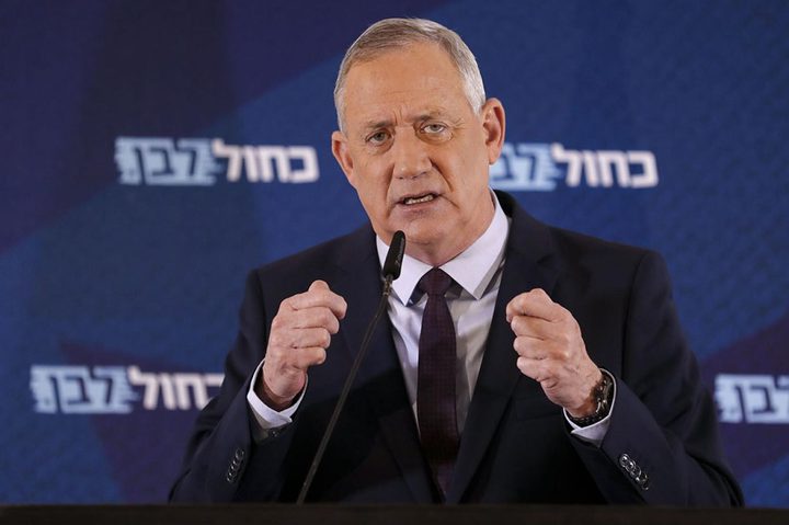 غانتس: نتنياهو يلعب بالنار وقرر تمزيق دولة إسرائيل