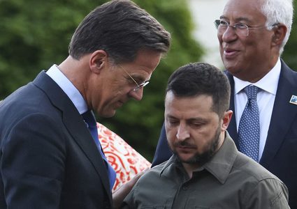 170 كلمة من زيلينسكي أثارت غضب الوفد الأمريكي في قمة "الناتو"