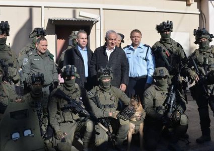 نتنياهو يخاطب وحدة اليمام ويتلقى لمحة عن تطورها