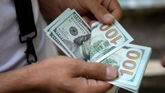 تقرير دولي: 3.3 مليار شخص في العالم يعانون بسبب الديون