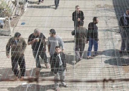 سلطات الاحتلال تجدد الاعتقال الإداري للمرة الثانية لأسير من جنين