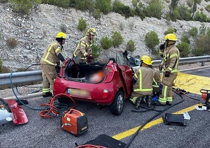 مصرع شابة وإصابة 8 آخرين في حادث سير مروع قرب صفد