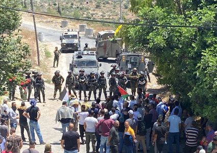 أم صفا : إصابات جراء قمع الاحتلال مسيرة ضد الاستيطان