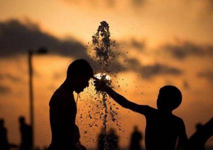 تطورات الكتلة الهوائية الحارة وموعد انتهاءها