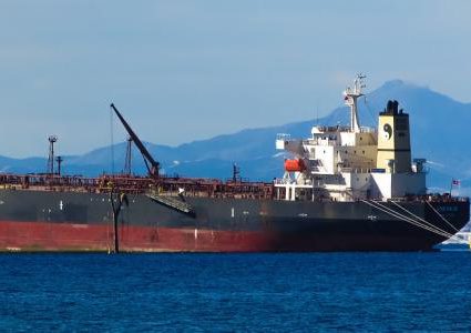 الأمم المتحدة: الأسبوع المقبل سيتم نقل النفط من خزان صافر