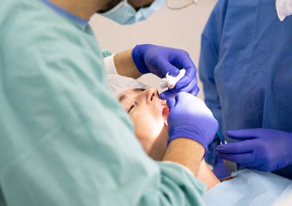 لأول مرة على مستوى الوطن .. النجاح تطلق برامج جديدة في  المهن السنية المساندة