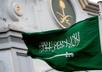 السعودية:إيقاف تنظيم إجرامي امتهن الاحتيال المالي وتحويل السرقات لخارج المملكة