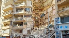مصر: مصرع خمسة أشخاص جراء انهيار عقار في القاهرة
