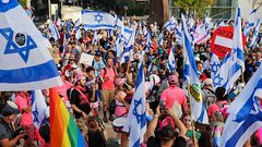 مواجهات واعتقالات خلال الاحتجاجات ضد خطة إضعاف القضاء