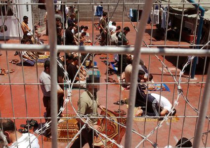 "هيئة الأسرى": استمرار الانتهاكات الطبية بحق الأسيرين ثائر دواس وحسين عطية