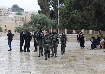 انتهاكات متواصلة للاحتلال في الضفة: إصابات واعتقالات وهدم ومصادرة