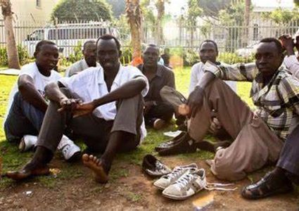 مستشار السيسي يرد على نقل السودانيين لمرض "حمى الضنك" لمصر