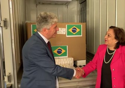 البرازيل تقدم لفلسطين 60 ألف جرعة من اللقاح الثلاثي