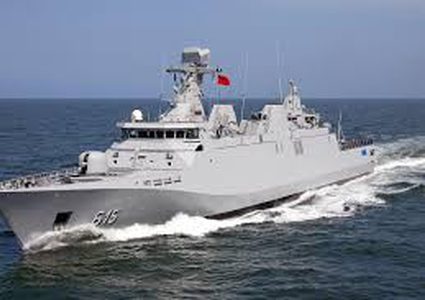 البحرية المغربية تعلن انقاذ ٩٠٠ مهاجر