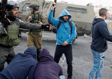 مستوطنون يخطفون أسيرا محررا من قباطية