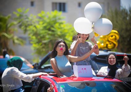 "فتح" تُهنئ الناجحين في امتحان الثانوية العامة