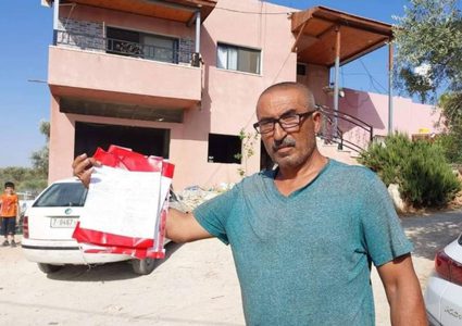 الاحتلال يسلم 5 إخطارات بوقف العمل والبناء في ياسوف شرق سلفيت