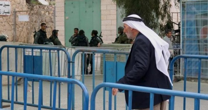 الاحتلال يعرقل وصول المصلين لصلاة الجمعة في الأقصى