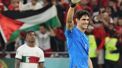 نجم المنتخب المغربي بونو يقترب من الانتقال إلى واحد من أكبر أندية أوروبا