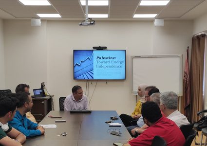 خبير عالمي من MIT يقدم ورشة عن تخزين الطاقة بالإسمنت في جامعة النجاح