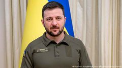 زي زيلينسكي يثر حفيظة القادة الغربيين