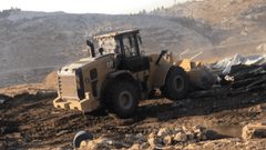 الاحتلال يهدم منشآت زراعية ويقتلع أشجاراً بالقدس