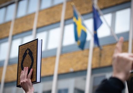 الجزائر تستدعي سفيرة الدنمارك والقائم بأعمال السويد احتجاجا على تدنيس القرآن