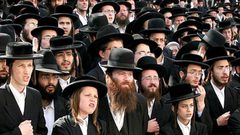 الإعلام العبري:  الأردن منعت 150 "حريدياً" من دخول أراضيها