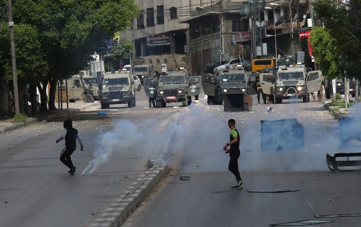 الاحتلال يصعد .. مواجهات واعتقالات في الضفة وغزة