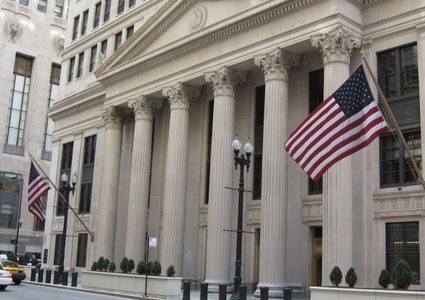 الفيدرالي الأمريكي يرفع الفائدة إلى أعلى مستوى منذ 22 عاما