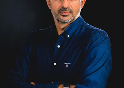 كلية الهندسة تسعى لتطوير البرامج لتتوافق مع متطلبات الثورة الصناعية والرقمية