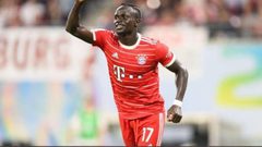 ساديو ماني يوقع للنصر